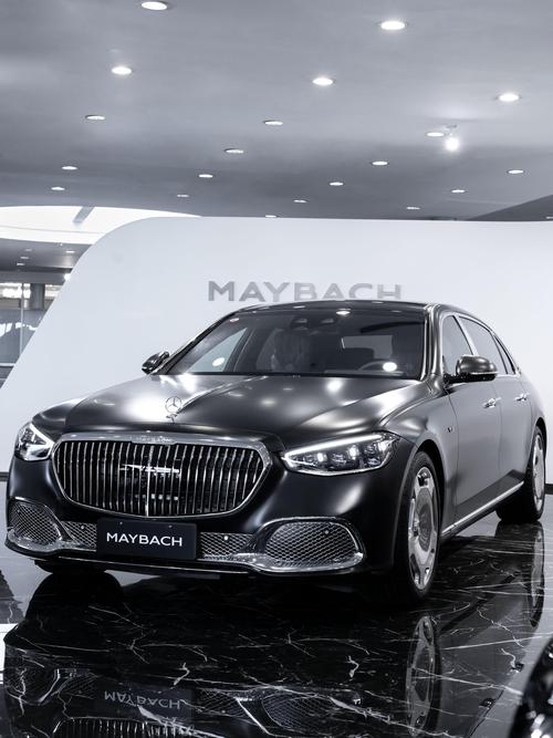 东莞东城区财华缘企业管理咨询岚图汽车的售后服务让用户无忧出行，迈巴赫未来的豪华车趋势